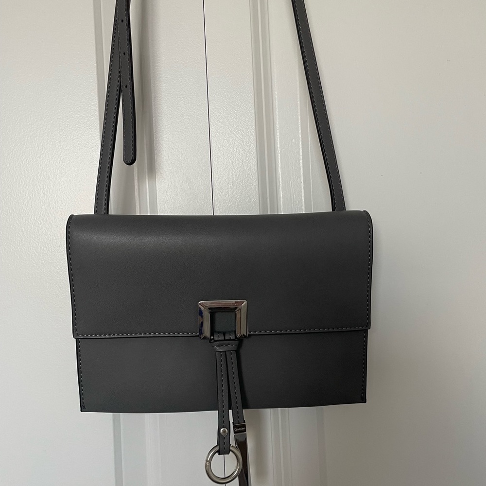 NWOT CALVIN KLEIN CROSSBODY BAG